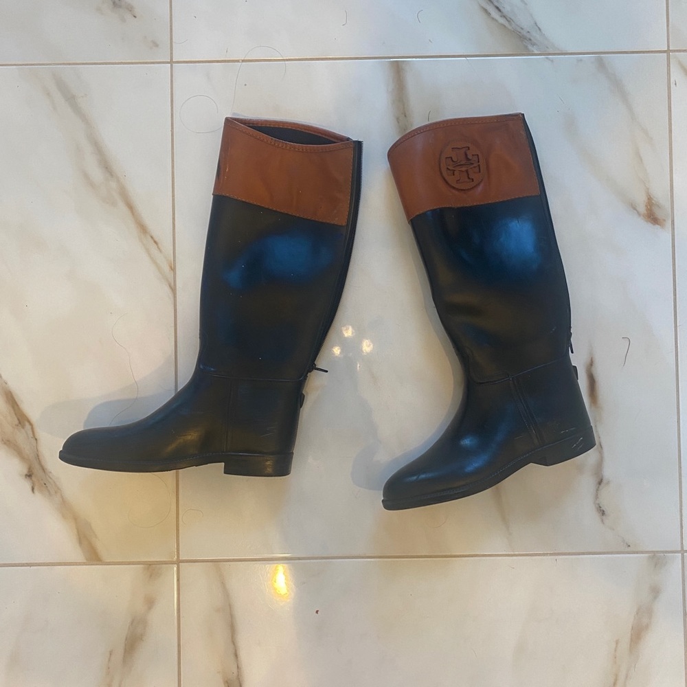Tory Burch Two-toned Rain Boots, size 7